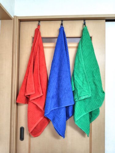 カラフル　3色のバスタオル